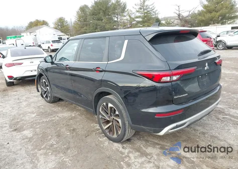 2022 Mitsubishi Outlander Black Edition 2Wd/Se 2.5 2Wd/Se Launch Edition 2Wd из США, поврежденный, VIN JA4J3UA80NZ084082